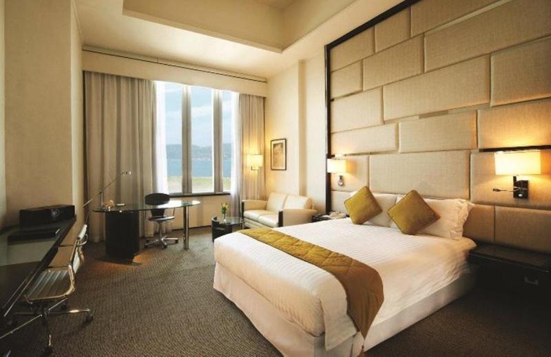 Regal Airport Hotel Hong Kong Room photo