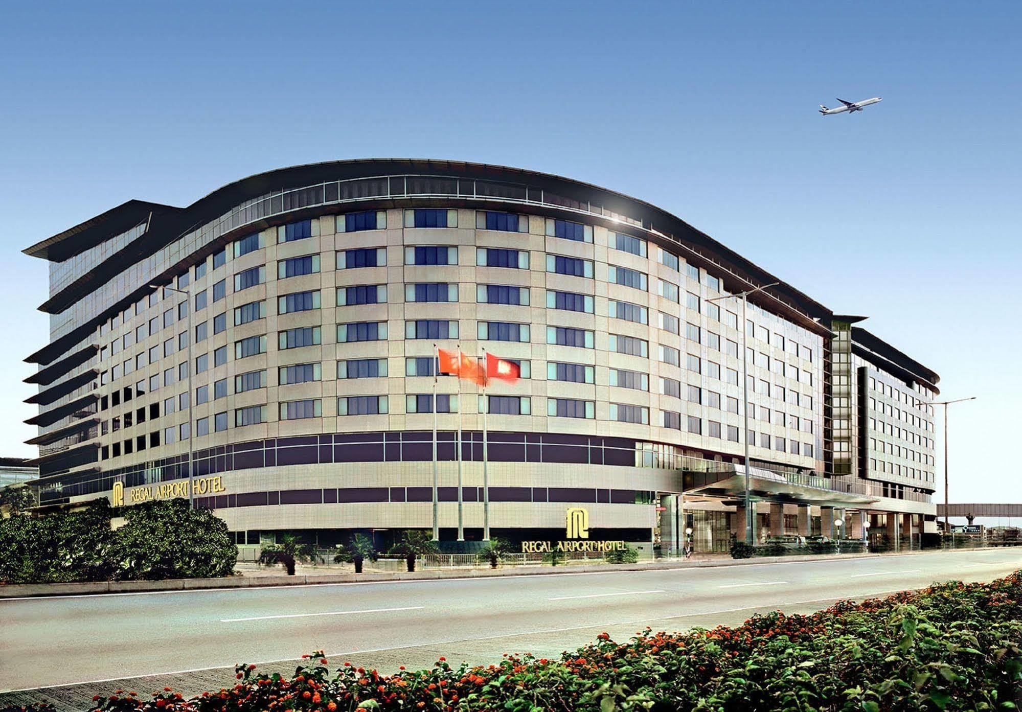 Regal Airport Hotel Hong Kong Exterior photo